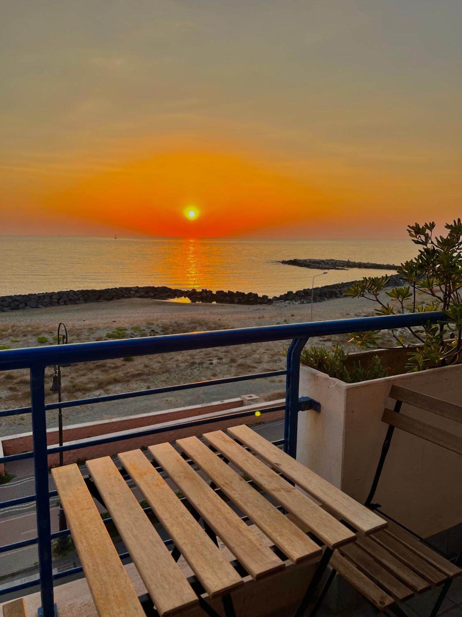 Alba Suite-Rome Airport Fco-Fronte Mare Fiumicino Exterior foto